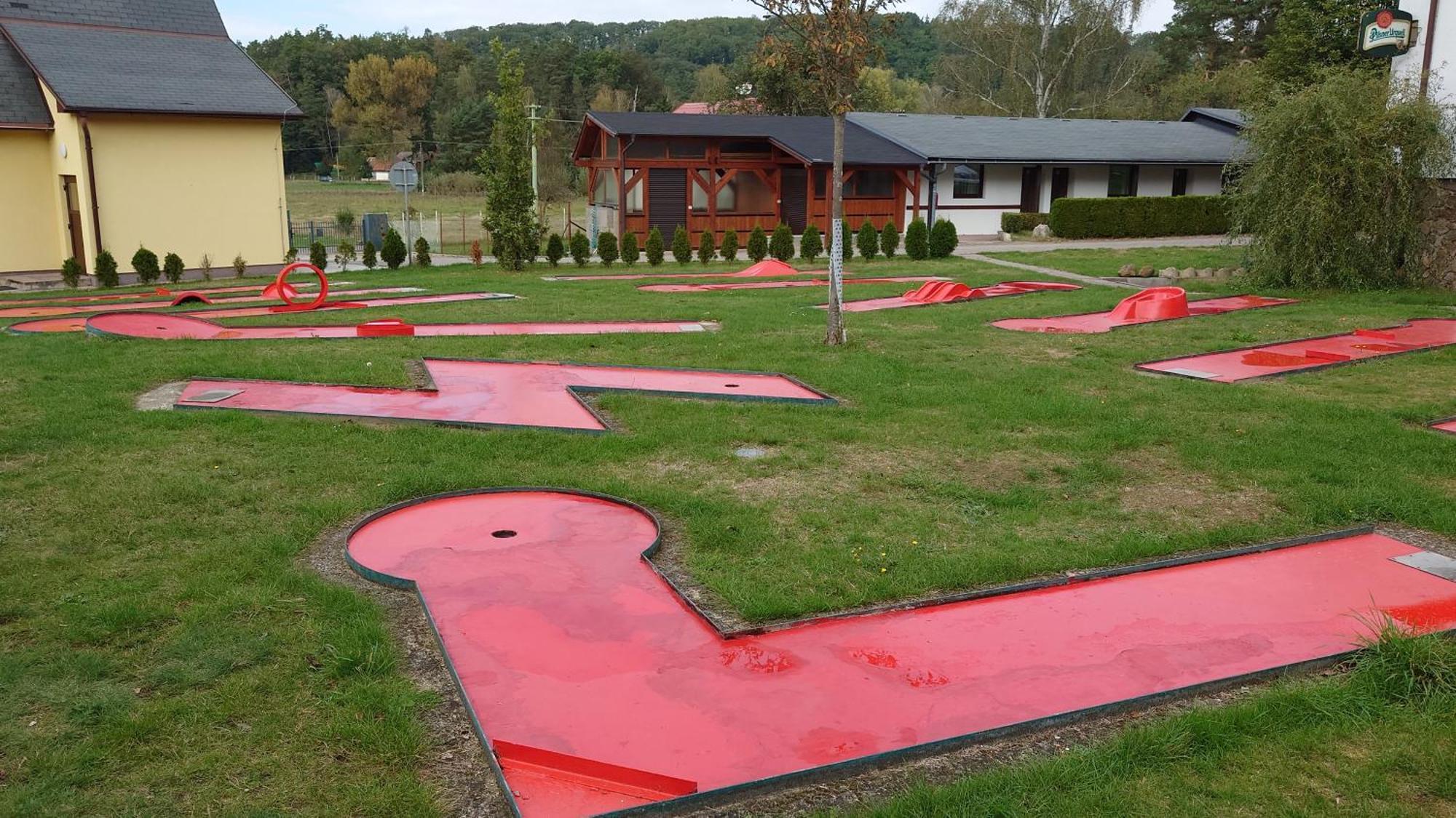Kněžmost Raj Sportovni A Rekreacni Resort Branzez מראה חיצוני תמונה