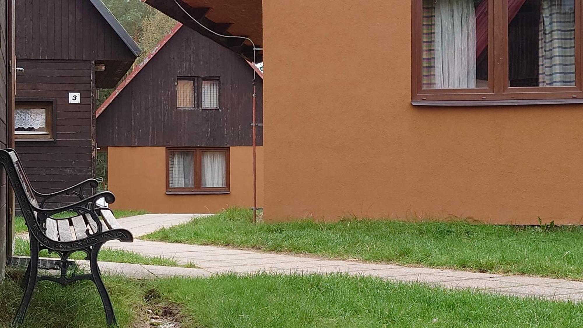 Kněžmost Raj Sportovni A Rekreacni Resort Branzez מראה חיצוני תמונה