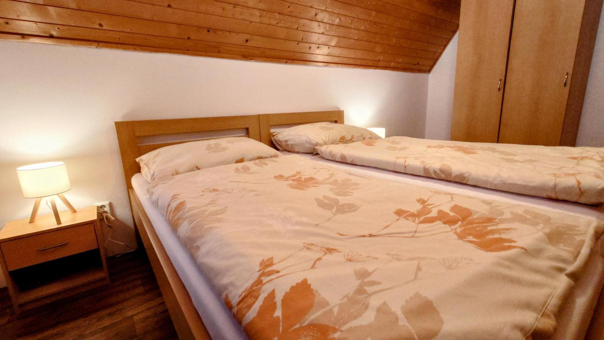 Kněžmost Raj Sportovni A Rekreacni Resort Branzez מראה חיצוני תמונה