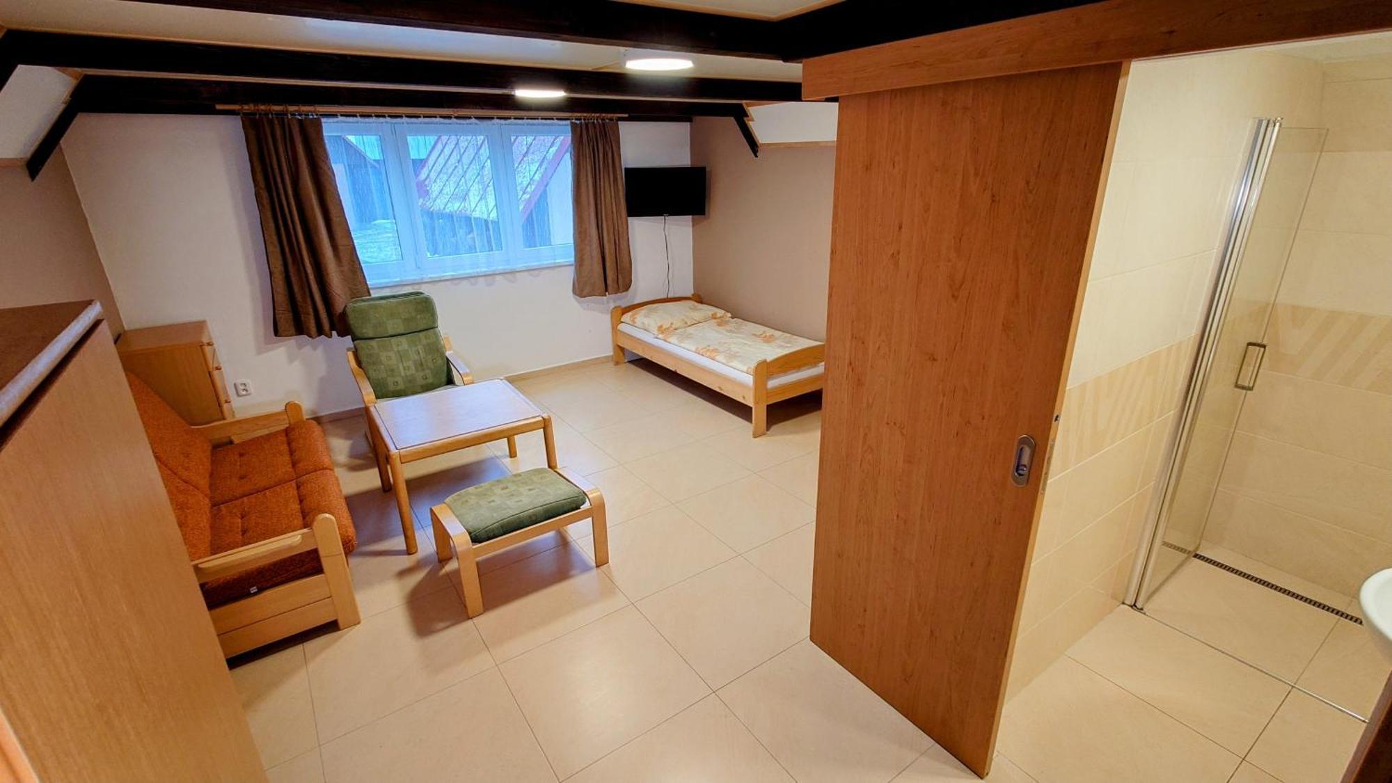 Kněžmost Raj Sportovni A Rekreacni Resort Branzez מראה חיצוני תמונה