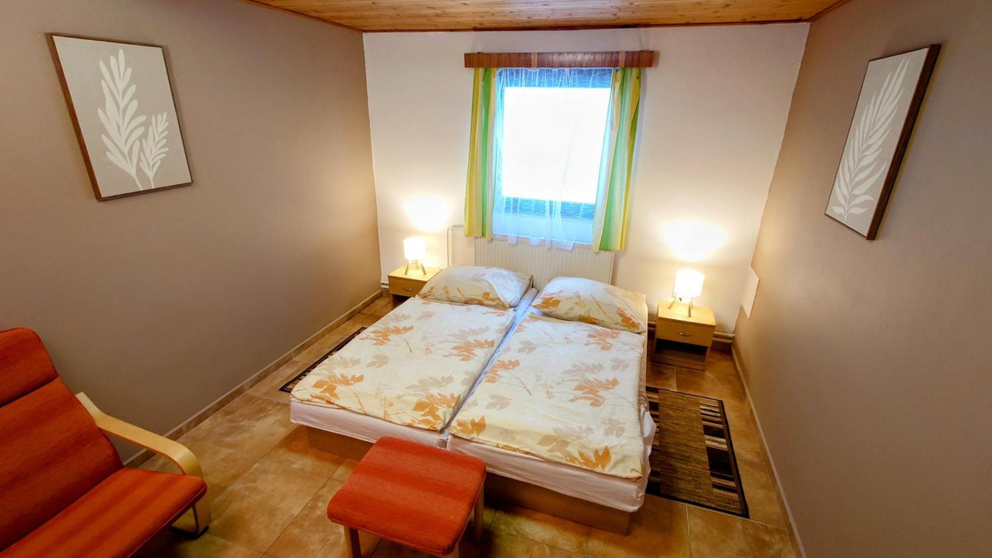 Kněžmost Raj Sportovni A Rekreacni Resort Branzez מראה חיצוני תמונה